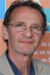 Anton Lesser