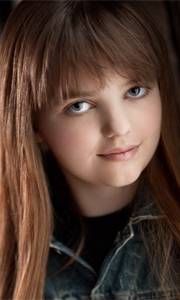 Laine MacNeil