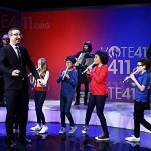 Przegląd tygodnia: wieczór z johnem oliverem/ Last week tonight with john oliver(2014) - zdjęcia, fotki | Kinomaniak.pl