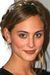 Nora Arnezeder